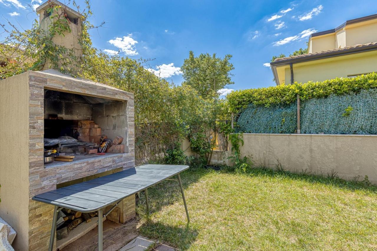Holiday House Mir Канфанар Экстерьер фото